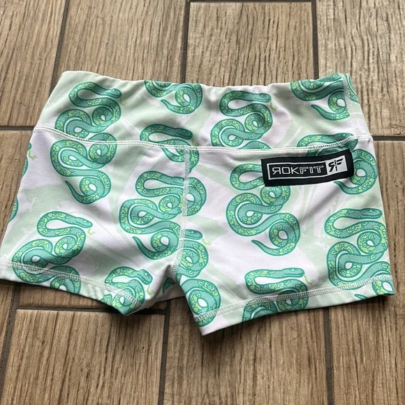 Rokfit booty shorts small 2.5” - Picture 3 of 3